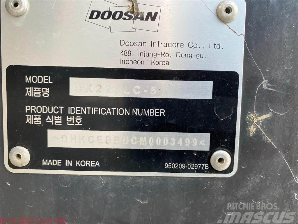 Doosan DX225 LC-5 Bagri goseničarji