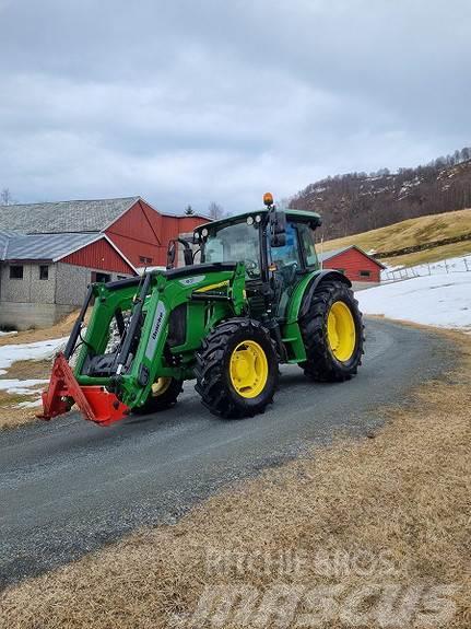 John Deere 5090M Tractors