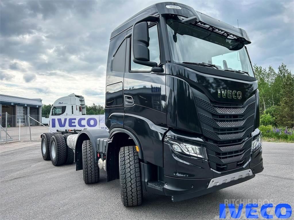 Iveco X-Way Chassis Cab trucks