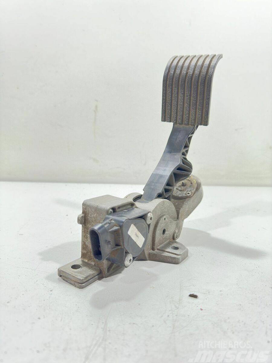 DAF /Tipo: V90 R.3.44-1 / Pedal do Acelerador com Sens Motorji