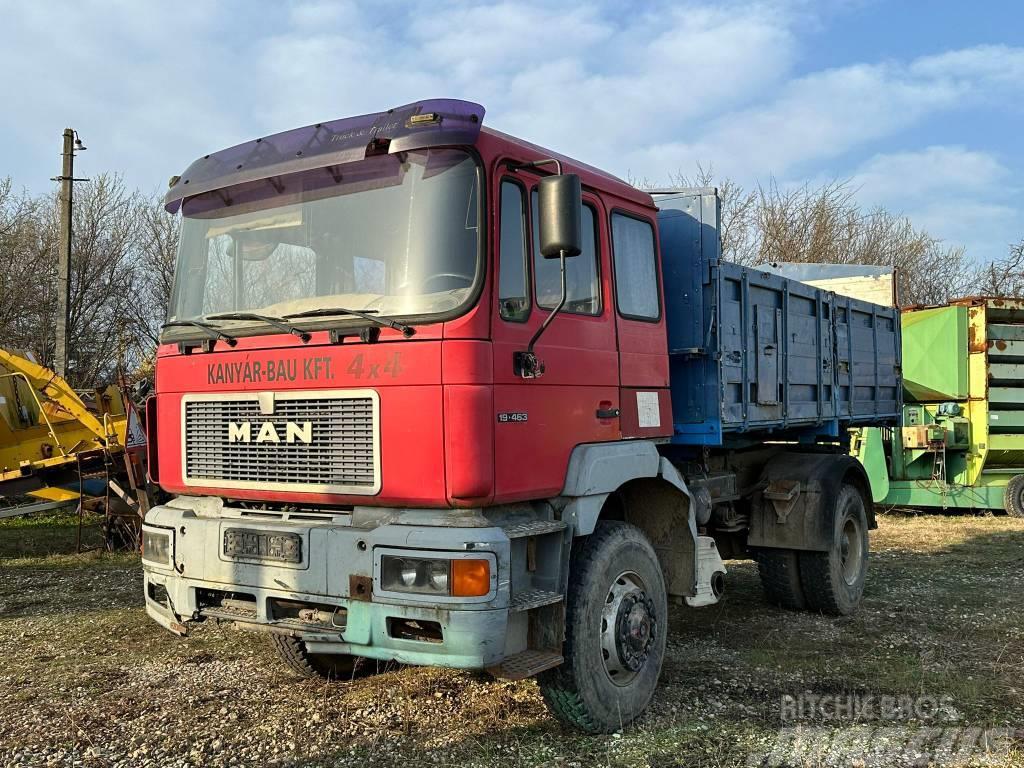 MAN F 2000 Tipper trucks