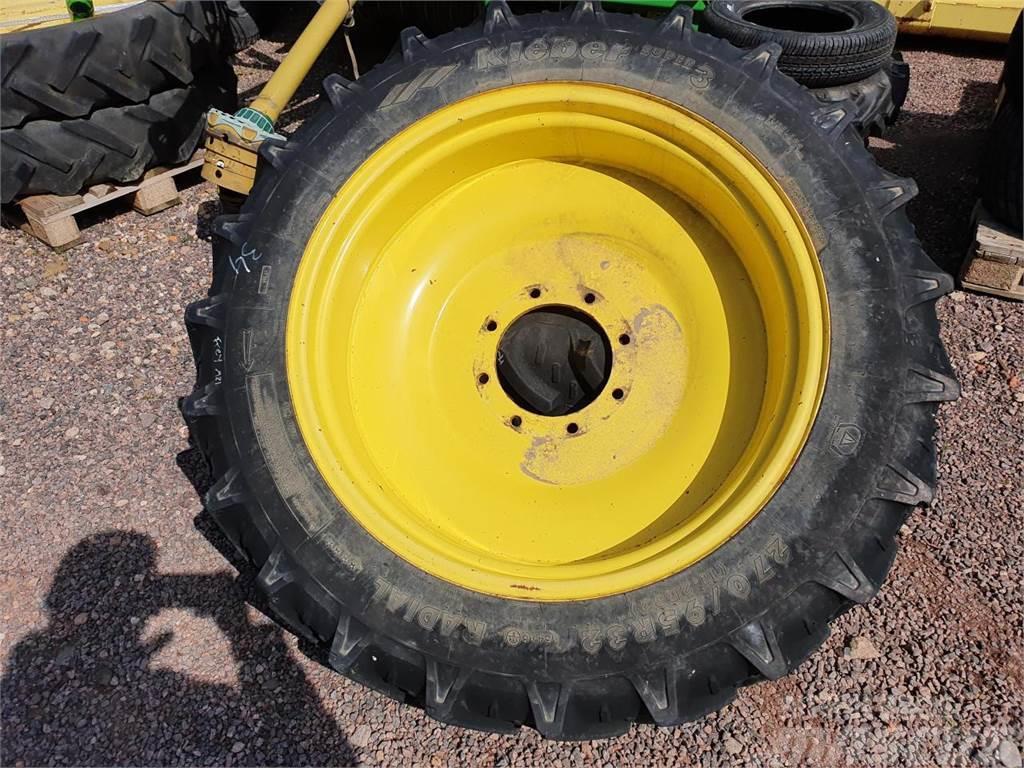 Kleber 270/95R32 x2 Tyres, wheels and rims