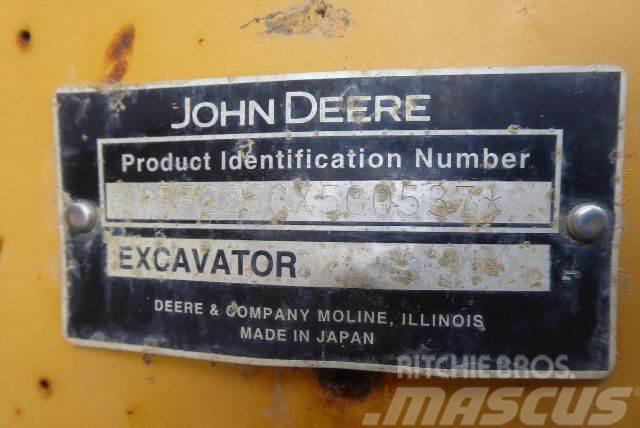 John Deere 225CLCRTS Crawler excavators