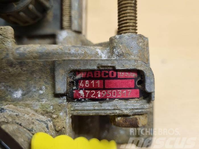 Wabco ABSRELAY VALVE 4721950317 Other components