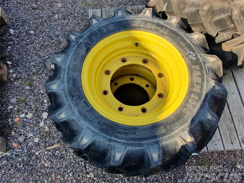 BKT 250/80-16 x2 Tyres, wheels and rims