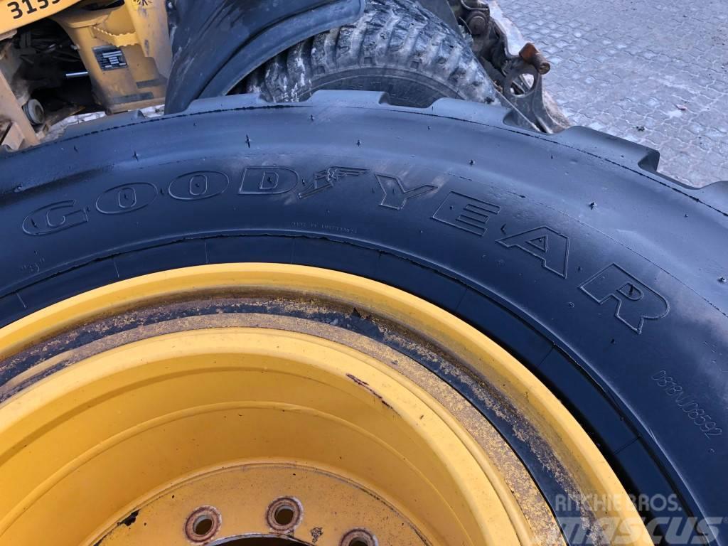 Goodyear 750/65R25 Tyres, wheels and rims