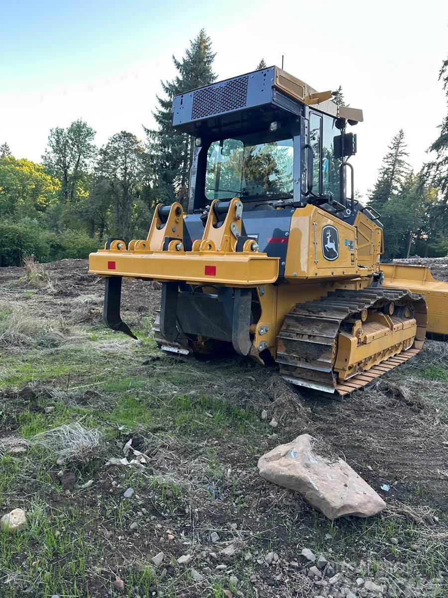 John Deere 700L XLT Crawler dozers