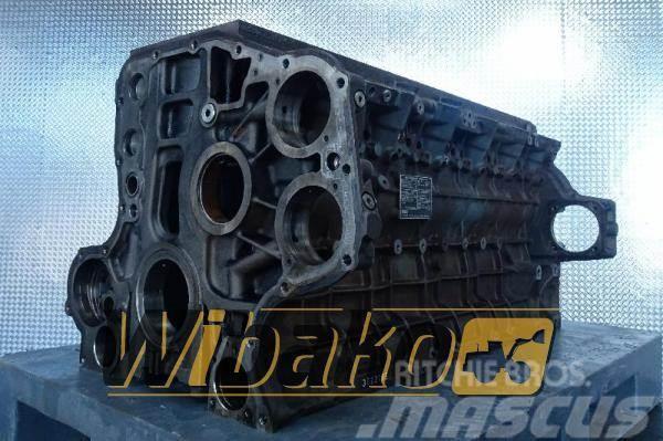 Liebherr Crankcase for engine Liebherr D936 L A6 10115733 Other components