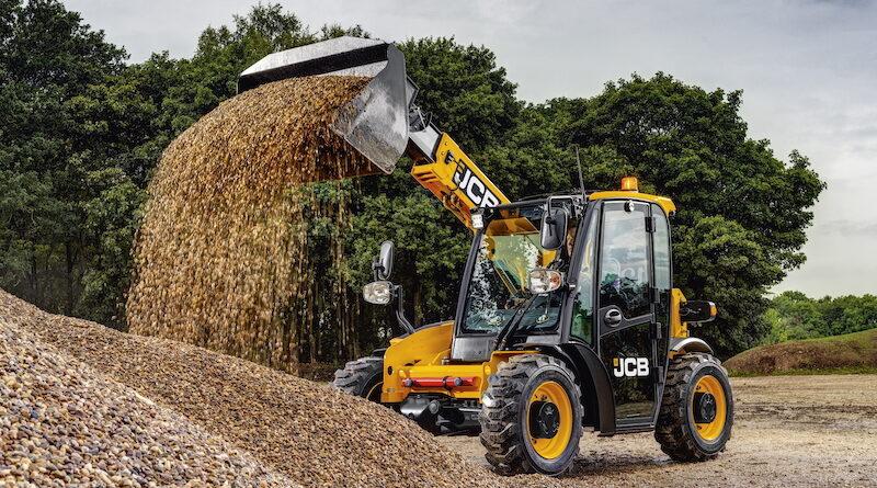 Najmanjši teleskopski viličar se pridružuje liniji JCB z največjo kabino