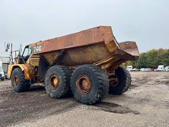 CAT 740