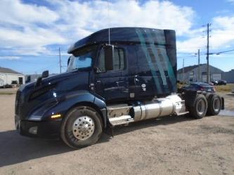 Volvo VNL740