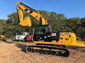 CAT 320D