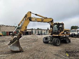 CAT M 318 C