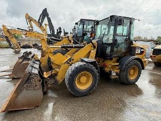CAT 908M