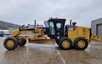 CAT 12M