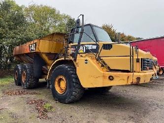 CAT 740