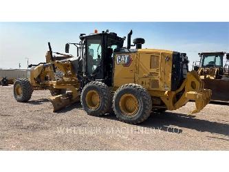 CAT 150 AWD