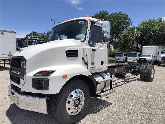 Mack MD7 42R