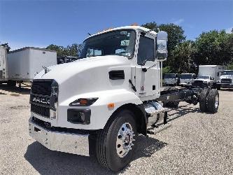 Mack MD7 42R