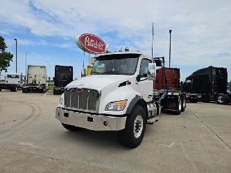 Peterbilt 548