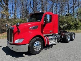 Peterbilt 579