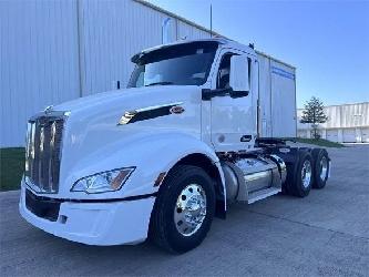 Peterbilt 579