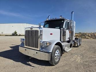 Peterbilt 589