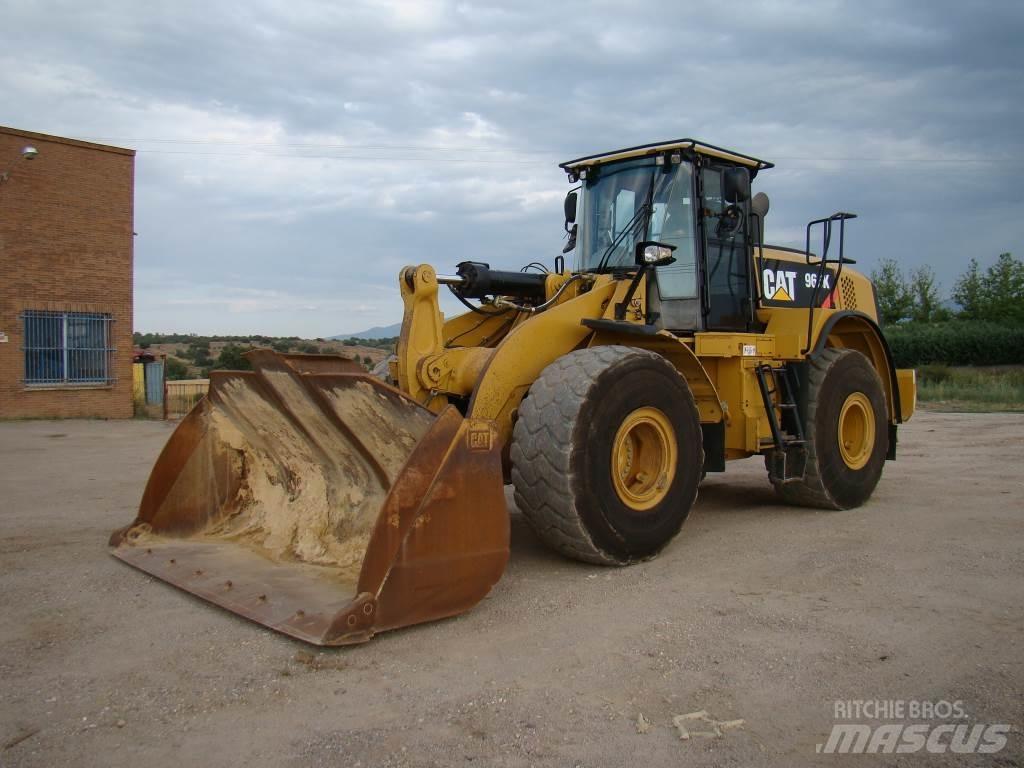 CAT 966 K Kolesni nakladalci