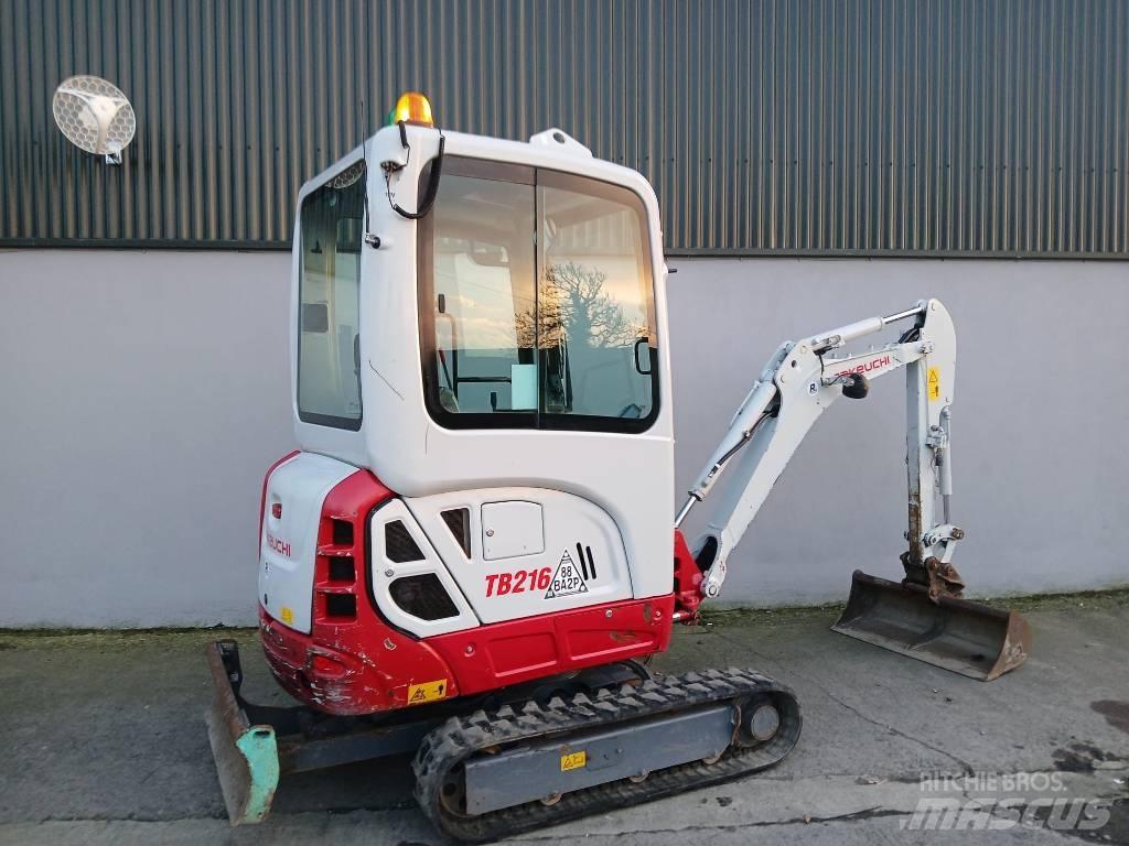 Takeuchi TB 216 Mini bagri <7t