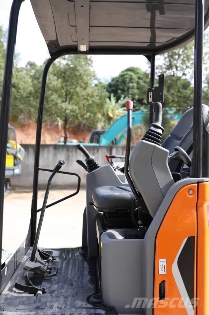 Doosan DX 17 Bagri goseničarji