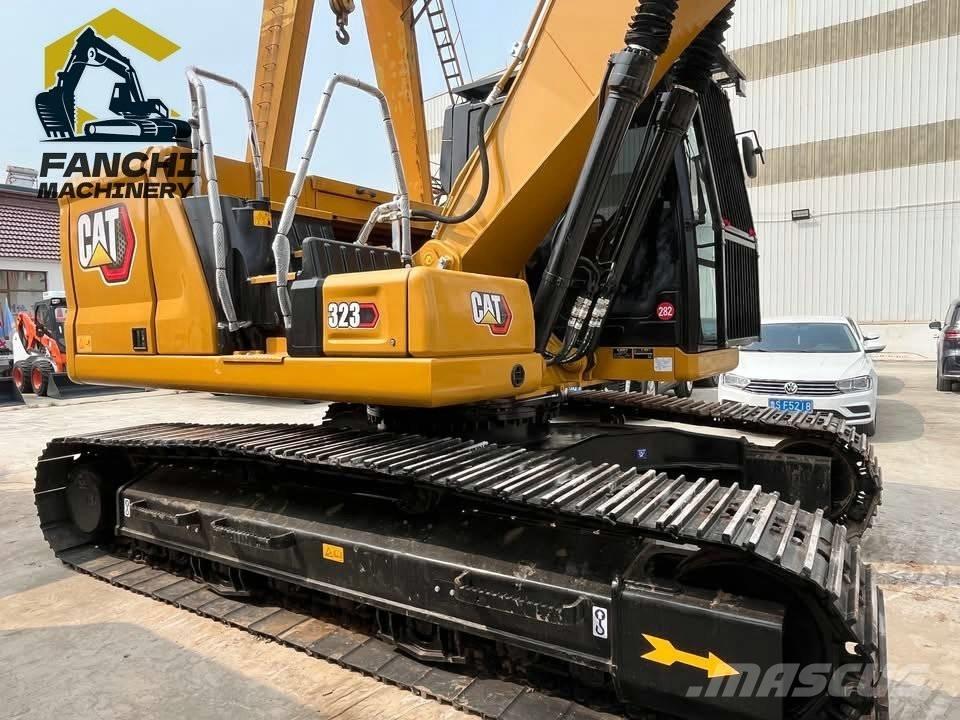 CAT 323 Bagri goseničarji
