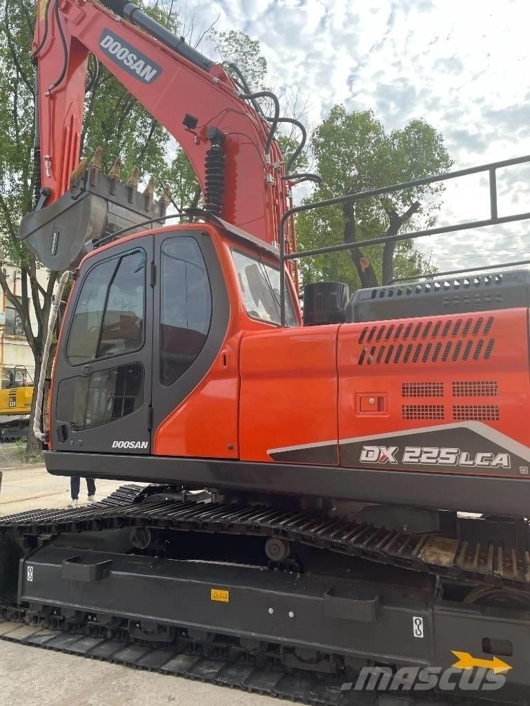 Doosan DX 225 Midi bagri 7t – 12t
