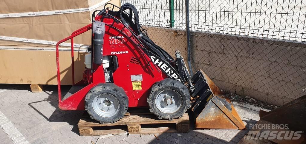 Sherpa Agri Skid steer mini nakladalci