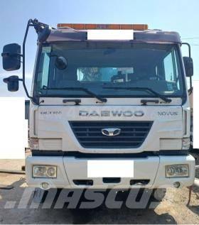  DONGYANG 1926 Dvigala na gosenicah