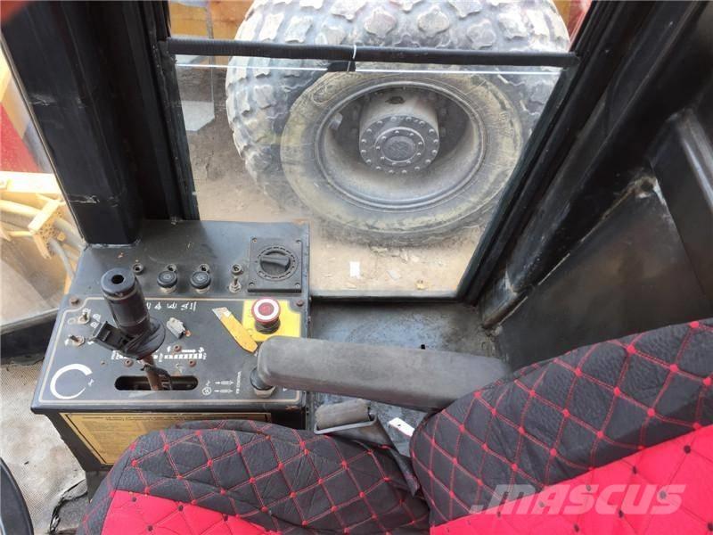 CAT CS-583C Enojni valjarji