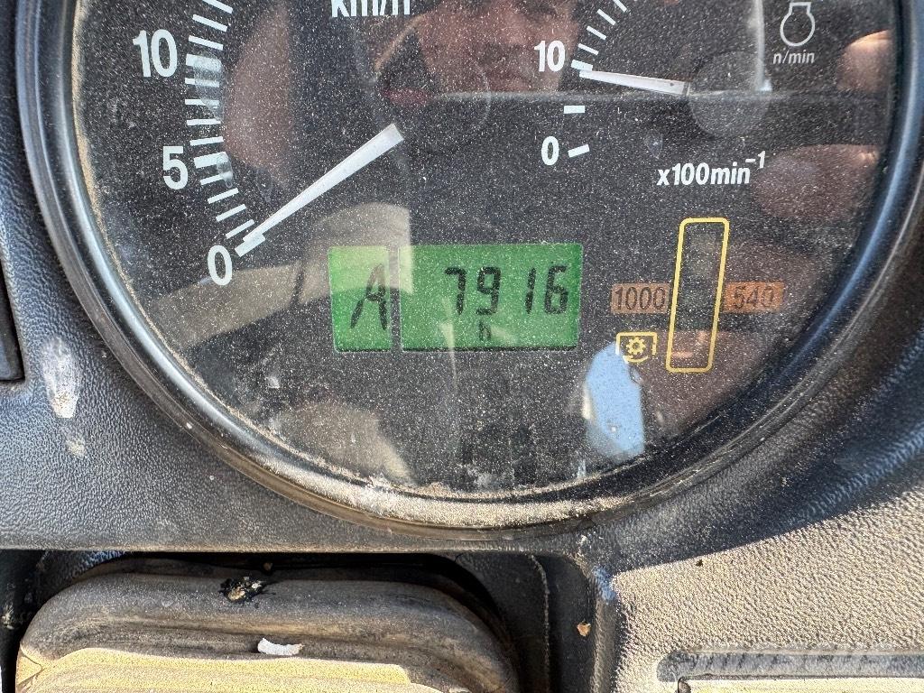 Belarus 1025.4 Gozdarski traktorji