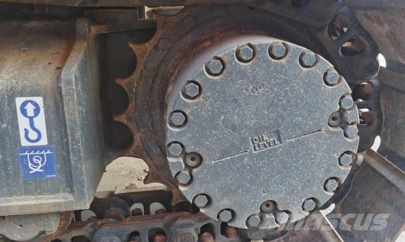 Komatsu PC 220-7 Bagri goseničarji