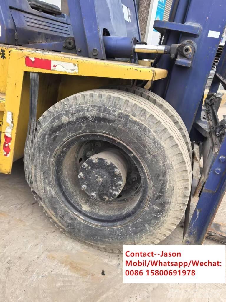 Komatsu FD 100-7 Dizelski viličarji