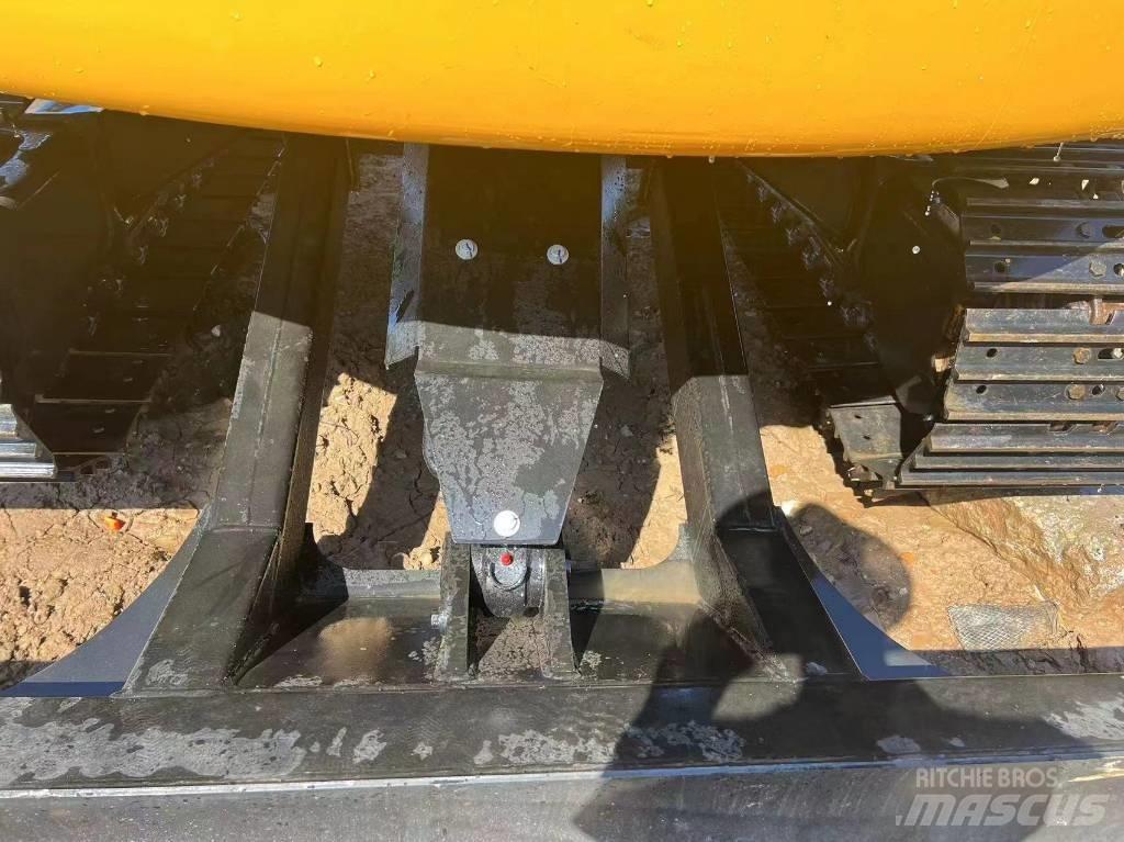CAT 307 Bagri goseničarji