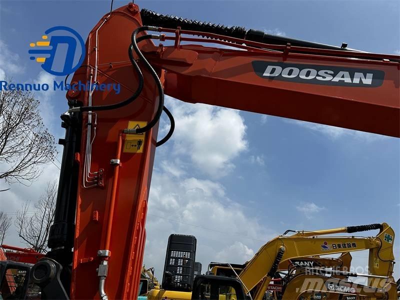 Doosan DX 225 LC-9C Bagri goseničarji