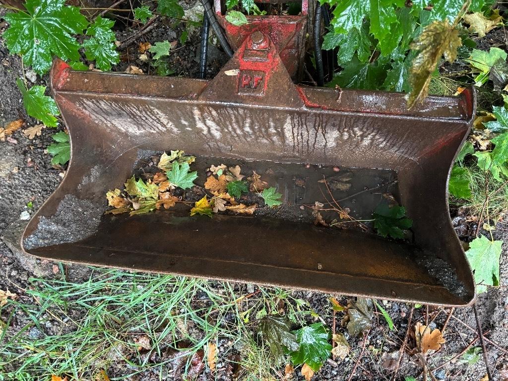 Neuson 6502 Bagri na kolesih