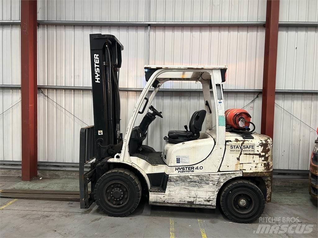 Hyster H4.0FTS Plinski viličarji