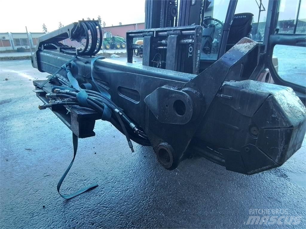 Komatsu 165F Žerjavi za debla
