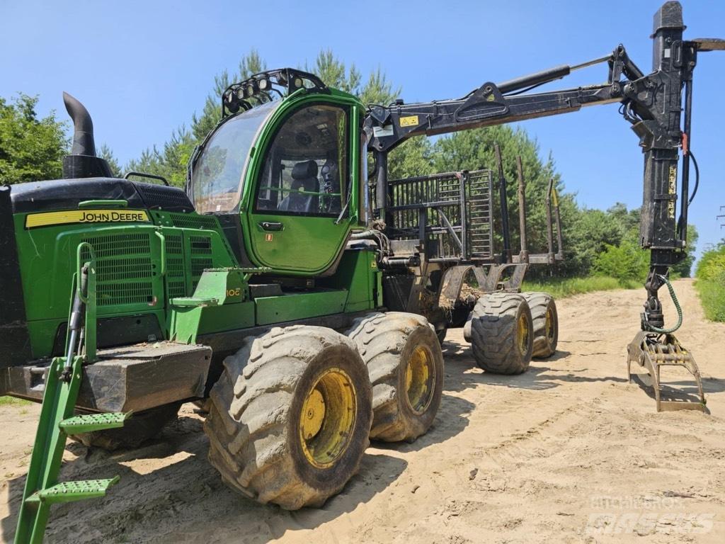 John Deere 1210 G Harvesterji