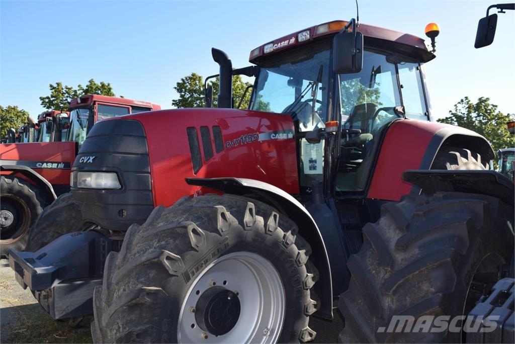Case IH CVX 1155 Traktorji