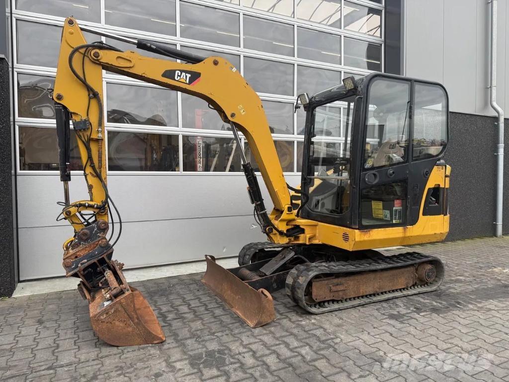 CAT 302.5C Mini bagri <7t