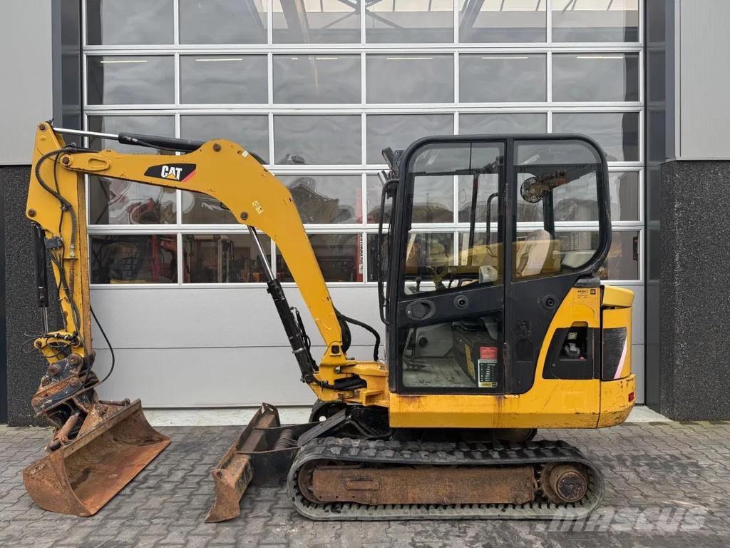 CAT 302.5C Mini bagri <7t