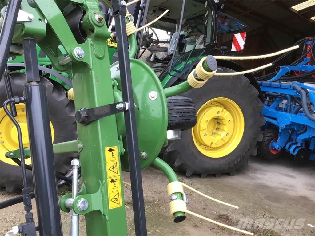 Krone Vendro 820 Obračalniki in zgrabljalniki
