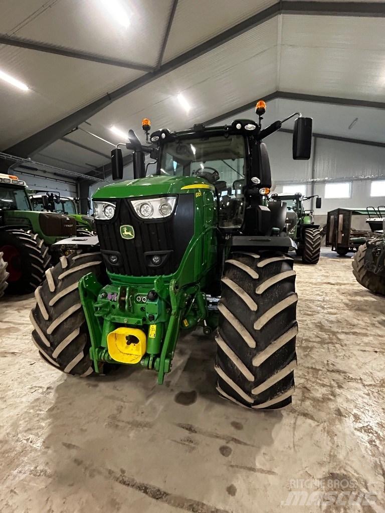 John Deere 6250r Traktorji