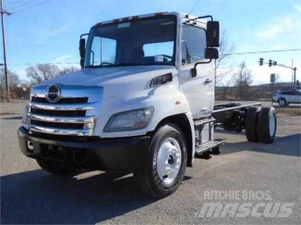 Hino 338 Tovornjaki-šasije